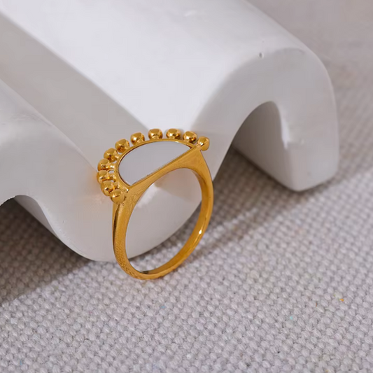 Natural Shell Fan Ring