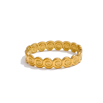 Golden Conch Shell Bangle
