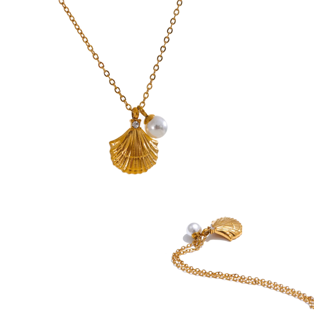 Shell Pendant Collar Necklace