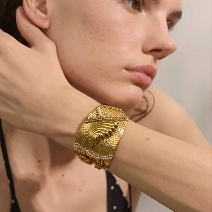 Wide Conch Shell Bangle